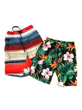 Young Men’s Swim Trunks Set, Size Men’s Small (28-30)